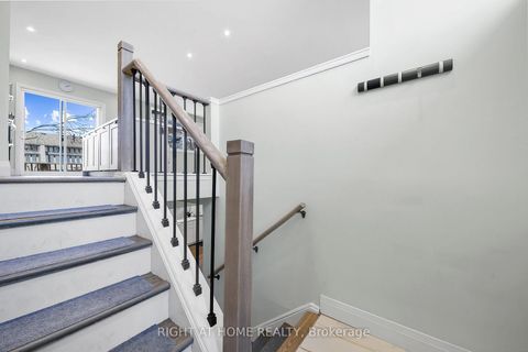 Photo 15 at 60 HEATHER Street, Sunnidale, Barrie