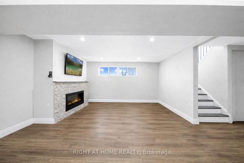 Photo 16 at 60 HEATHER Street, Sunnidale, Barrie