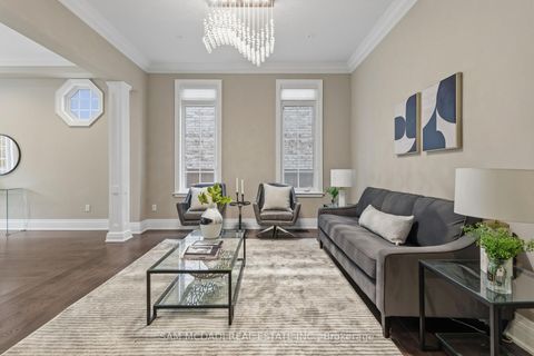 Photo 6 at 92 Heintzman Crescent, Patterson, Vaughan