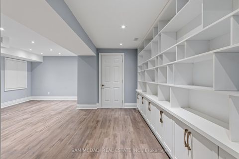 Photo 47 at 92 Heintzman Crescent, Patterson, Vaughan