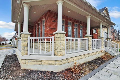 Photo 45 at 17 Delattaye Avenue, Bayview Northeast, Aurora