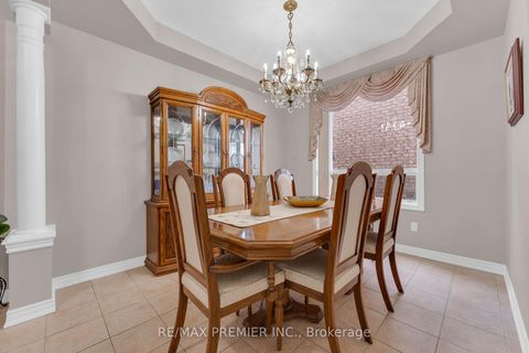 Photo 4 at 9 Oland Drive, Vellore Village, Vaughan