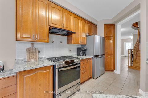 Photo 10 at 9 Oland Drive, Vellore Village, Vaughan