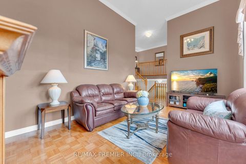 Photo 16 at 9 Oland Drive, Vellore Village, Vaughan