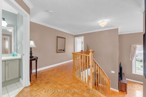 Photo 18 at 9 Oland Drive, Vellore Village, Vaughan