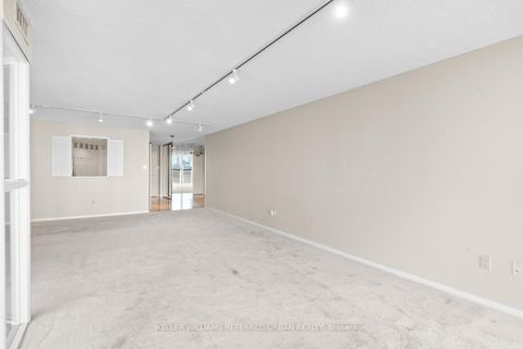 Photo 4 at 1006 - 10 Tichester Road, Forest Hill South, Toronto