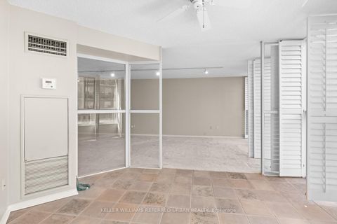 Photo 7 at 1006 - 10 Tichester Road, Forest Hill South, Toronto