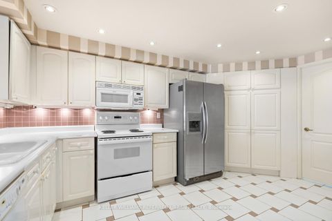 Photo 12 at 1006 - 10 Tichester Road, Forest Hill South, Toronto