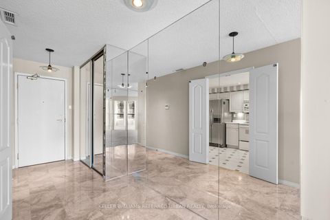 Photo 13 at 1006 - 10 Tichester Road, Forest Hill South, Toronto