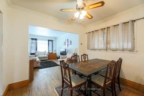 Photo 3 at 21 Phenix Drive, Cliffside, Toronto