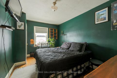 Photo 6 at 21 Phenix Drive, Cliffside, Toronto