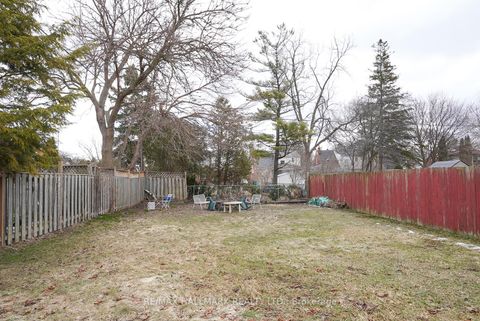 Photo 16 at 21 Phenix Drive, Cliffside, Toronto