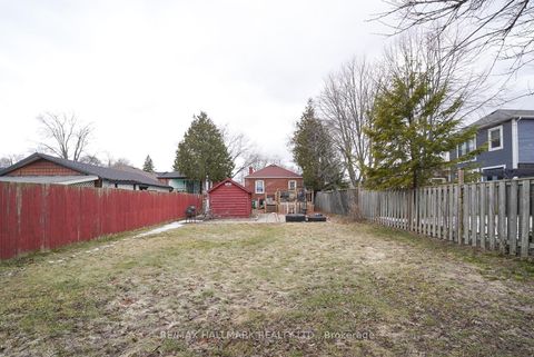 Photo 17 at 21 Phenix Drive, Cliffside, Toronto