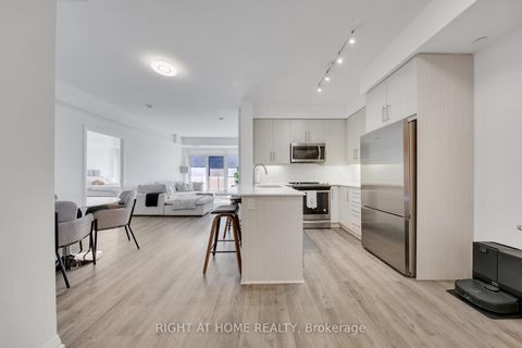 Photo 2 at 903 - 65 Oneida Crescent, Langstaff, Richmond Hill