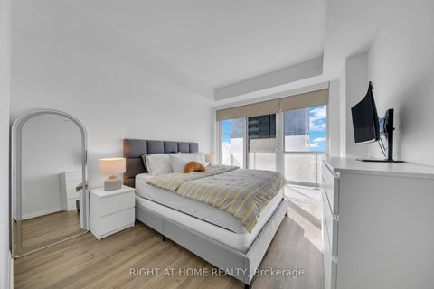 Photo 12 at 903 - 65 Oneida Crescent, Langstaff, Richmond Hill