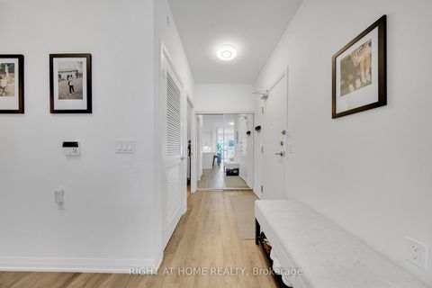 Photo 14 at 903 - 65 Oneida Crescent, Langstaff, Richmond Hill