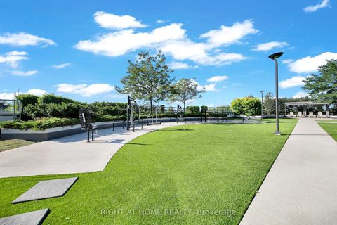 Photo 21 at 903 - 65 Oneida Crescent, Langstaff, Richmond Hill