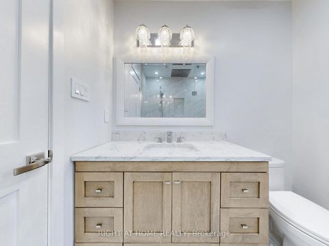 Photo 36 at 26 Carnoustie Crescent, Jefferson, Richmond Hill