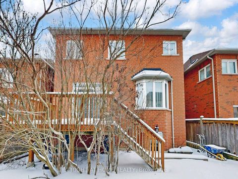 Photo 47 at 26 Carnoustie Crescent, Jefferson, Richmond Hill