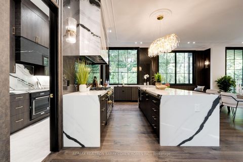 Photo 11 at 67 Montressor Drive N, Windfields, Toronto