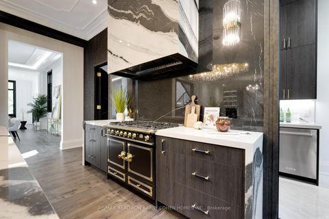 Photo 12 at 67 Montressor Drive N, Windfields, Toronto