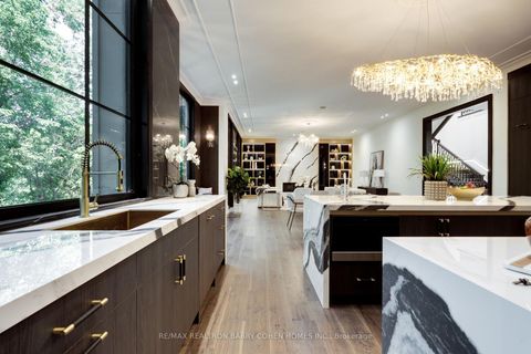 Photo 13 at 67 Montressor Drive N, Windfields, Toronto