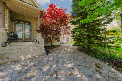 Photo 5 at 56 Park Ridge Drive, Kleinburg, Vaughan