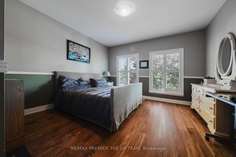 Photo 13 at 56 Park Ridge Drive, Kleinburg, Vaughan