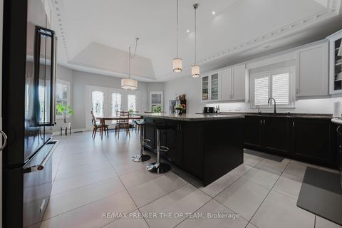 Photo 14 at 56 Park Ridge Drive, Kleinburg, Vaughan