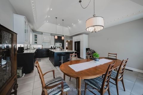 Photo 16 at 56 Park Ridge Drive, Kleinburg, Vaughan