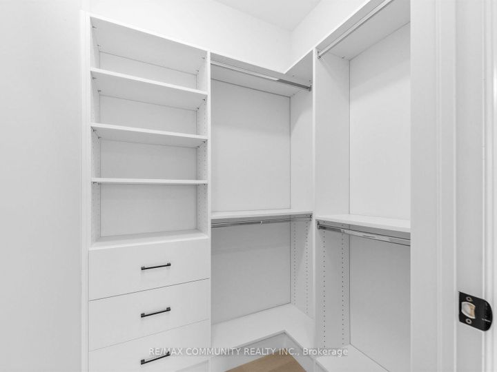 Photo 23 at 104 Greville Street E, Vellore Village, Vaughan