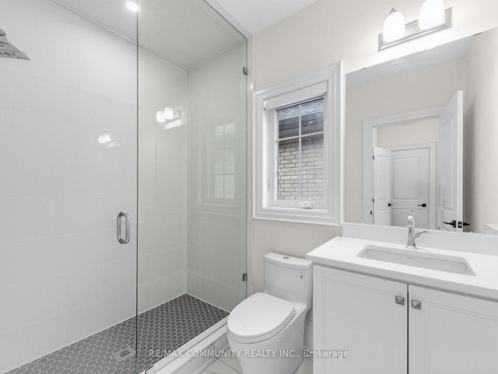 Photo 24 at 104 Greville Street E, Vellore Village, Vaughan