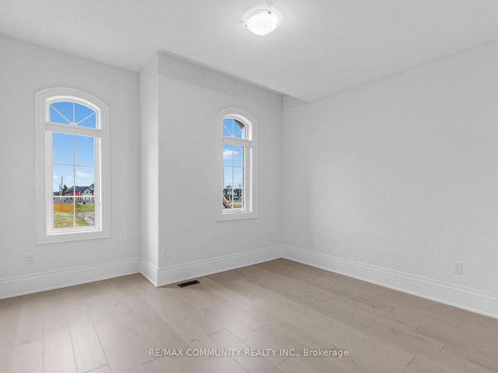 Photo 26 at 104 Greville Street E, Vellore Village, Vaughan