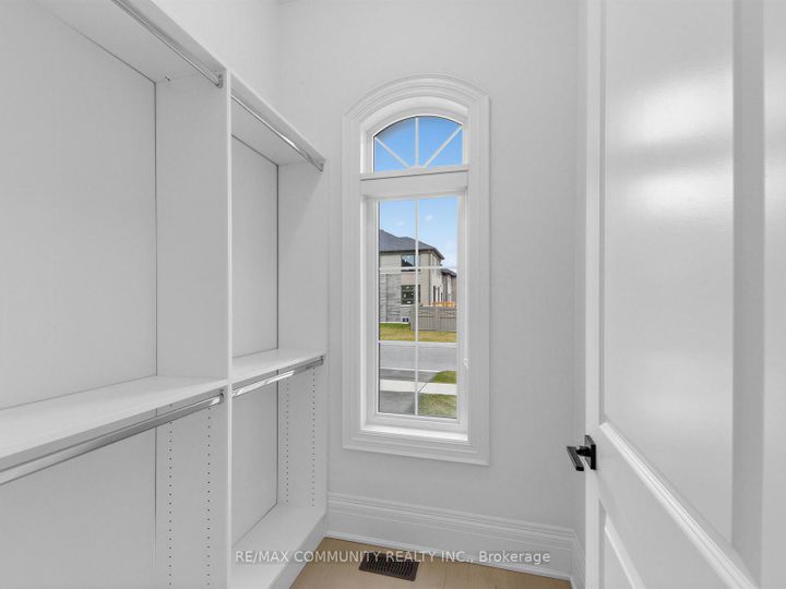 Photo 34 at 104 Greville Street E, Vellore Village, Vaughan