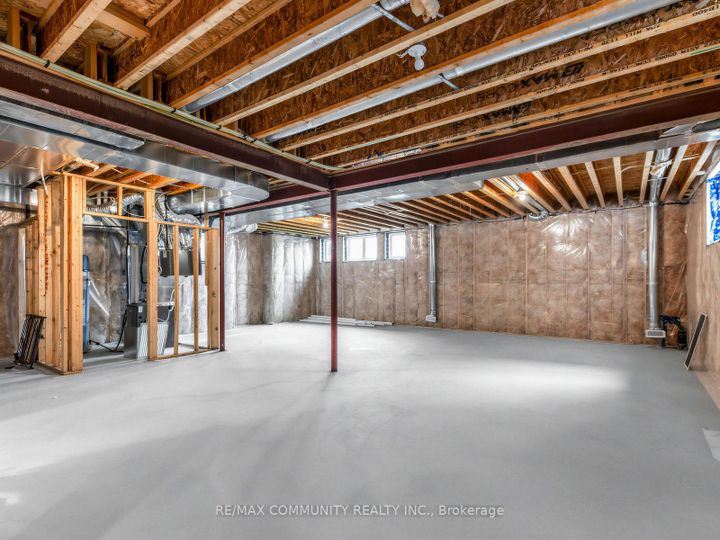 Photo 36 at 104 Greville Street E, Vellore Village, Vaughan