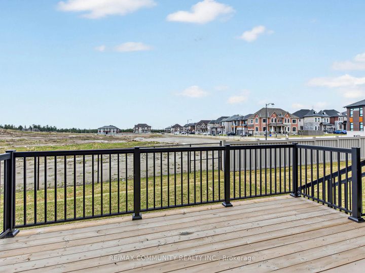 Photo 37 at 104 Greville Street E, Vellore Village, Vaughan