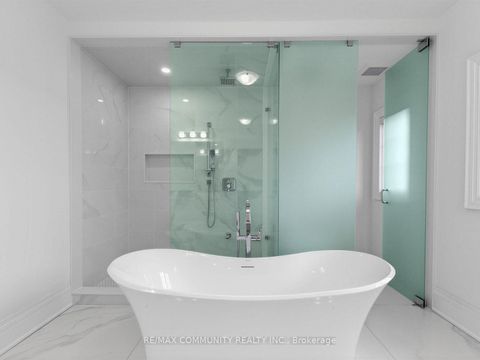 Photo 17 at 104 Greville Street E, Vellore Village, Vaughan