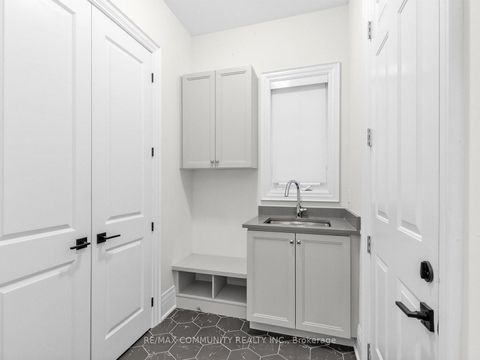 Photo 30 at 104 Greville Street E, Vellore Village, Vaughan