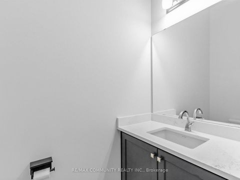 Photo 31 at 104 Greville Street E, Vellore Village, Vaughan