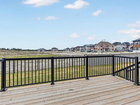 Photo 37 at 104 Greville Street E, Vellore Village, Vaughan