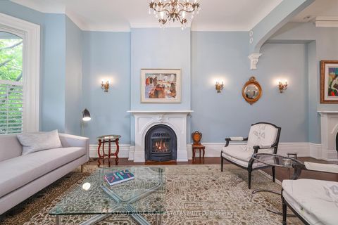 Photo 4 at 82 Bellevue Avenue, Chinatown, Toronto
