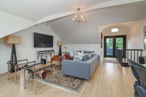 Photo 28 at 82 Bellevue Avenue, Chinatown, Toronto