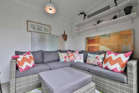 Photo 36 at 82 Bellevue Avenue, Chinatown, Toronto