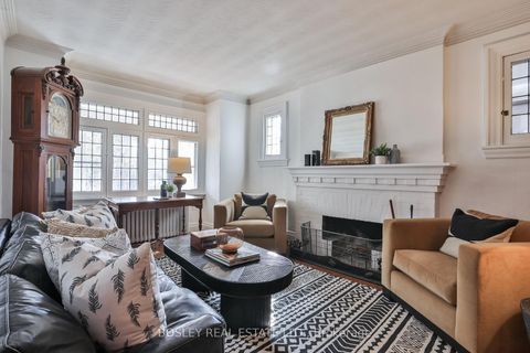 Photo 5 at 88 Indian Grove, Swansea, Toronto