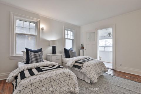 Photo 22 at 88 Indian Grove, Swansea, Toronto