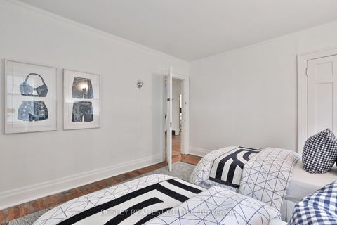 Photo 24 at 88 Indian Grove, Swansea, Toronto