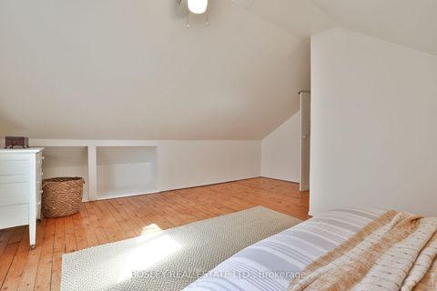 Photo 32 at 88 Indian Grove, Swansea, Toronto