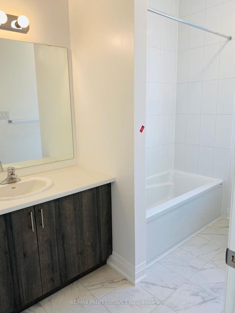 Photo 8 at 14 Barnyard Trail, Shore, Barrie