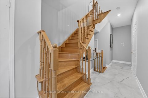 Photo 5 at 57 - 180 Blue Willow Drive, East Woodbridge, Vaughan