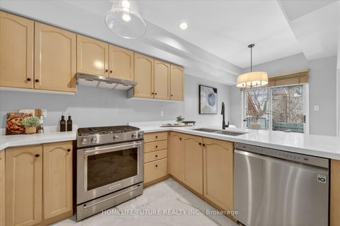 Photo 16 at 57 - 180 Blue Willow Drive, East Woodbridge, Vaughan